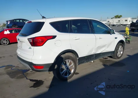 2019 Ford Escape Se from USA, damaged, VIN 1FMCU0GDXKUB08935